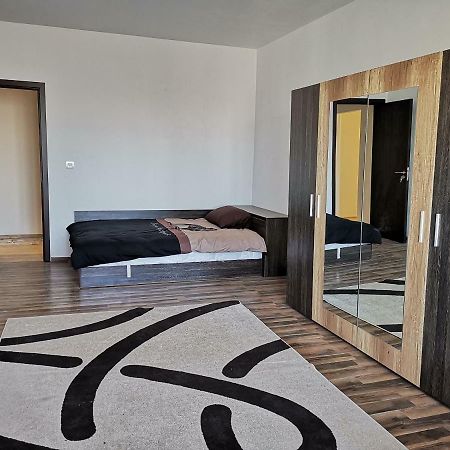 Ferienwohnung Tora Mora Warna Exterior foto
