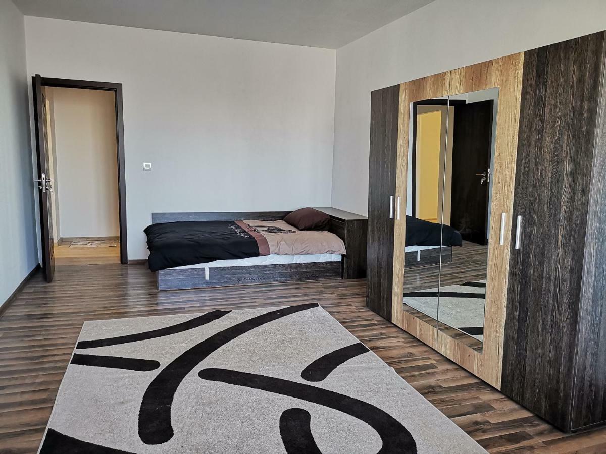 Ferienwohnung Tora Mora Warna Exterior foto